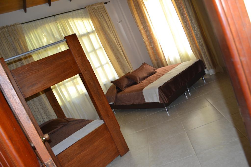 Condominio Atlantis Coveñas Eksteriør bilde
