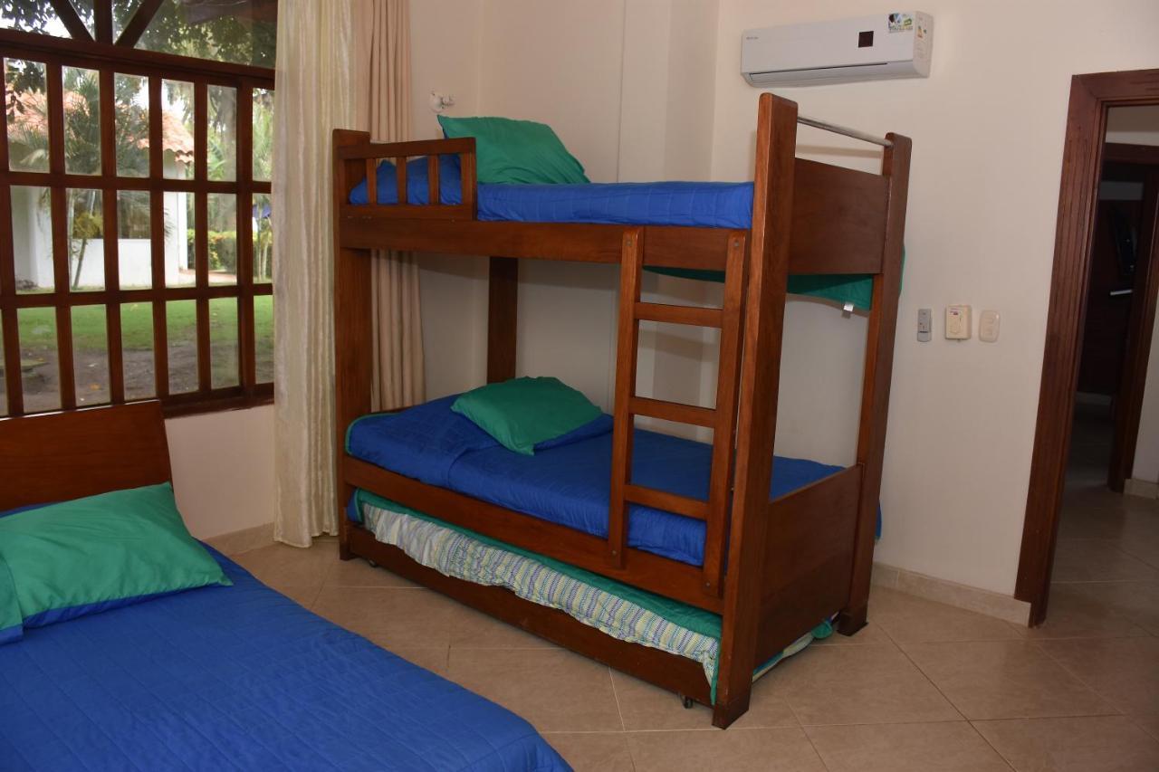 Condominio Atlantis Coveñas Eksteriør bilde