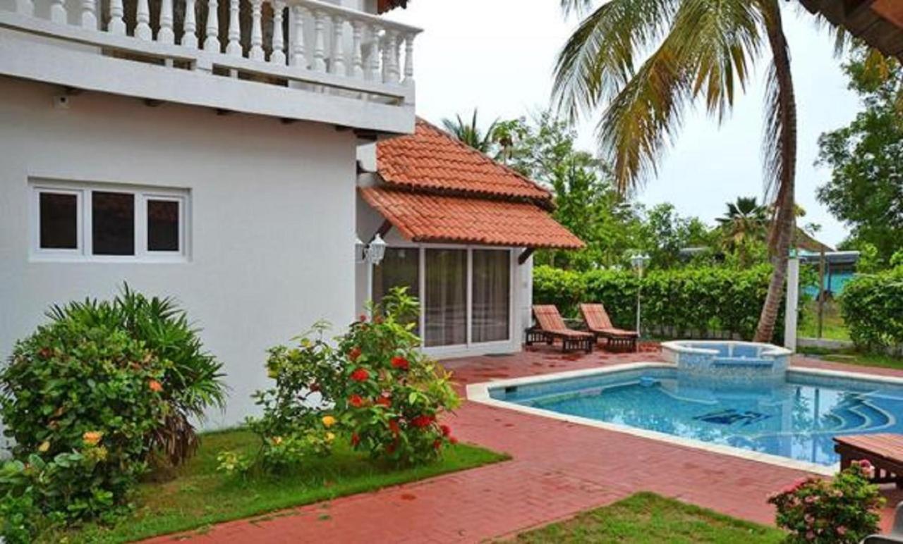 Condominio Atlantis Coveñas Eksteriør bilde