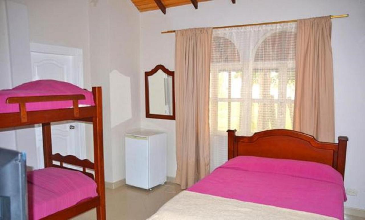 Condominio Atlantis Coveñas Eksteriør bilde